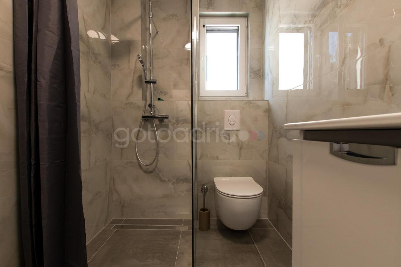 Sea View Apartments Diana Makarska Esterno foto