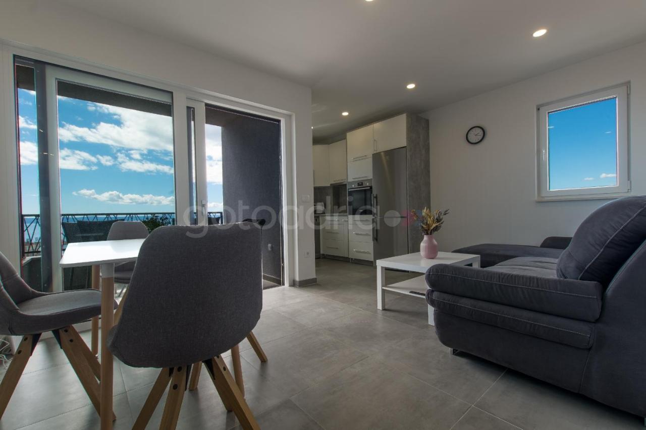 Sea View Apartments Diana Makarska Esterno foto