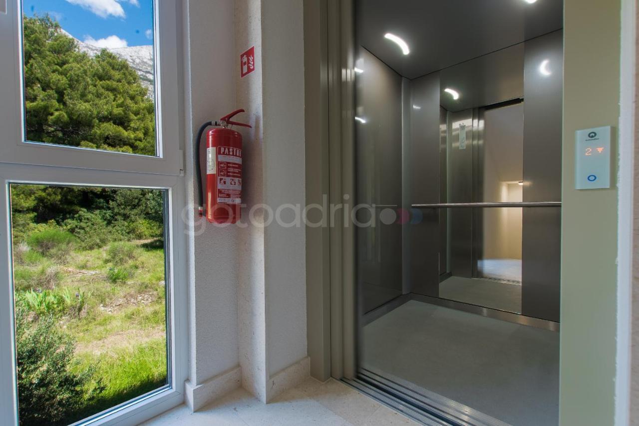 Sea View Apartments Diana Makarska Esterno foto