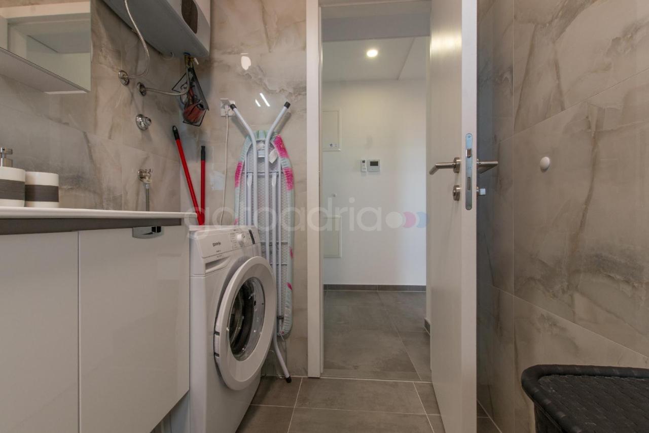Sea View Apartments Diana Makarska Esterno foto